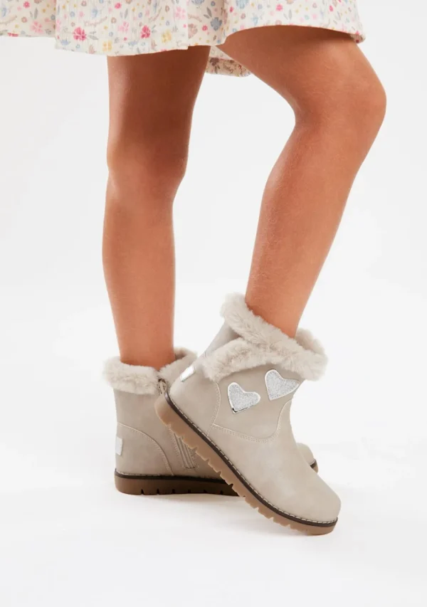 Conguitos Botas De Felpa Beige Con Corazones^ Botas | Botas